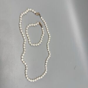 17” Pearl Strand Necklace & Bracelet Set 5-6mm 14K Yellow Gold Clasp Knotted